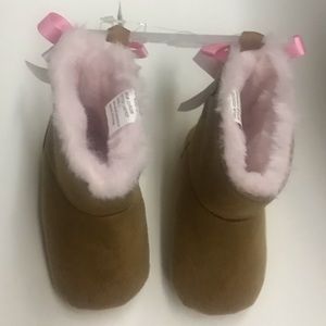 New Tan Laura Ashley Boots sz 3 Faux Fur Pink Ribbons Valentine’s Day Valentine
